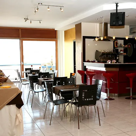Hotel Tea Palace 3*